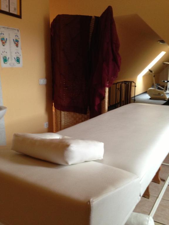 Hotel Arany Trofea Eger Bagian luar foto