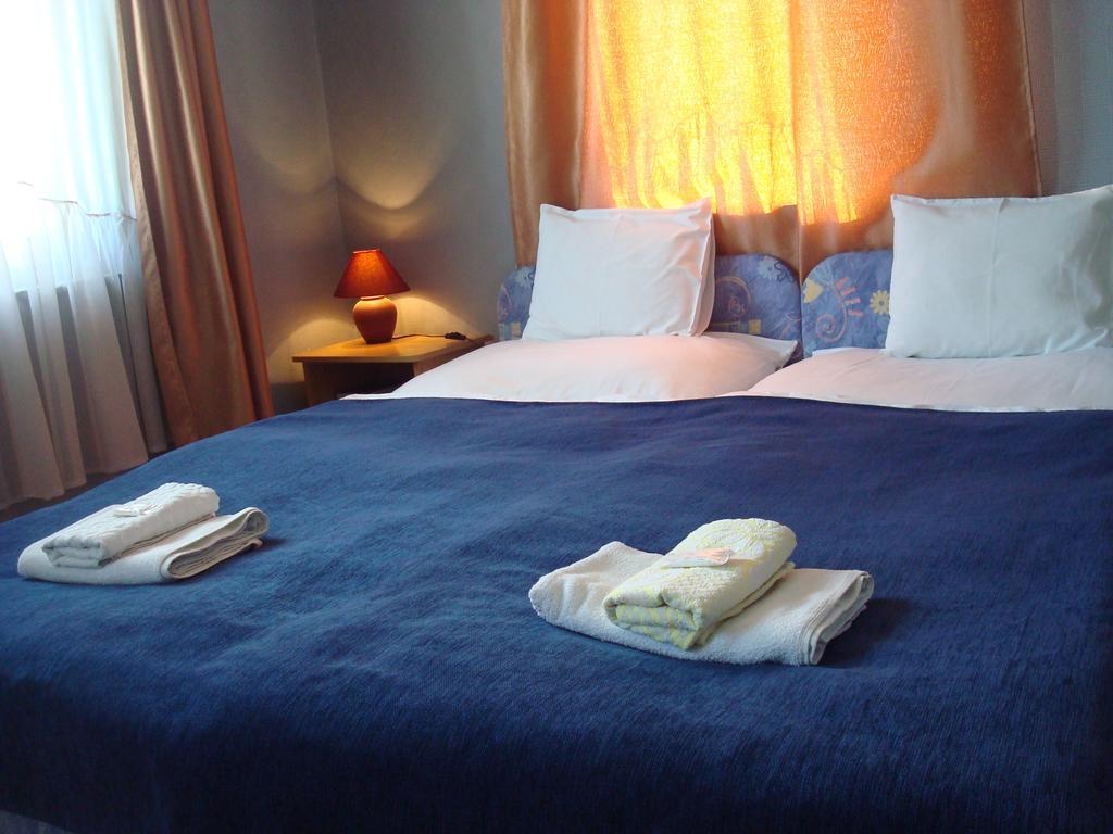 Hotel Arany Trofea Eger Ruang foto